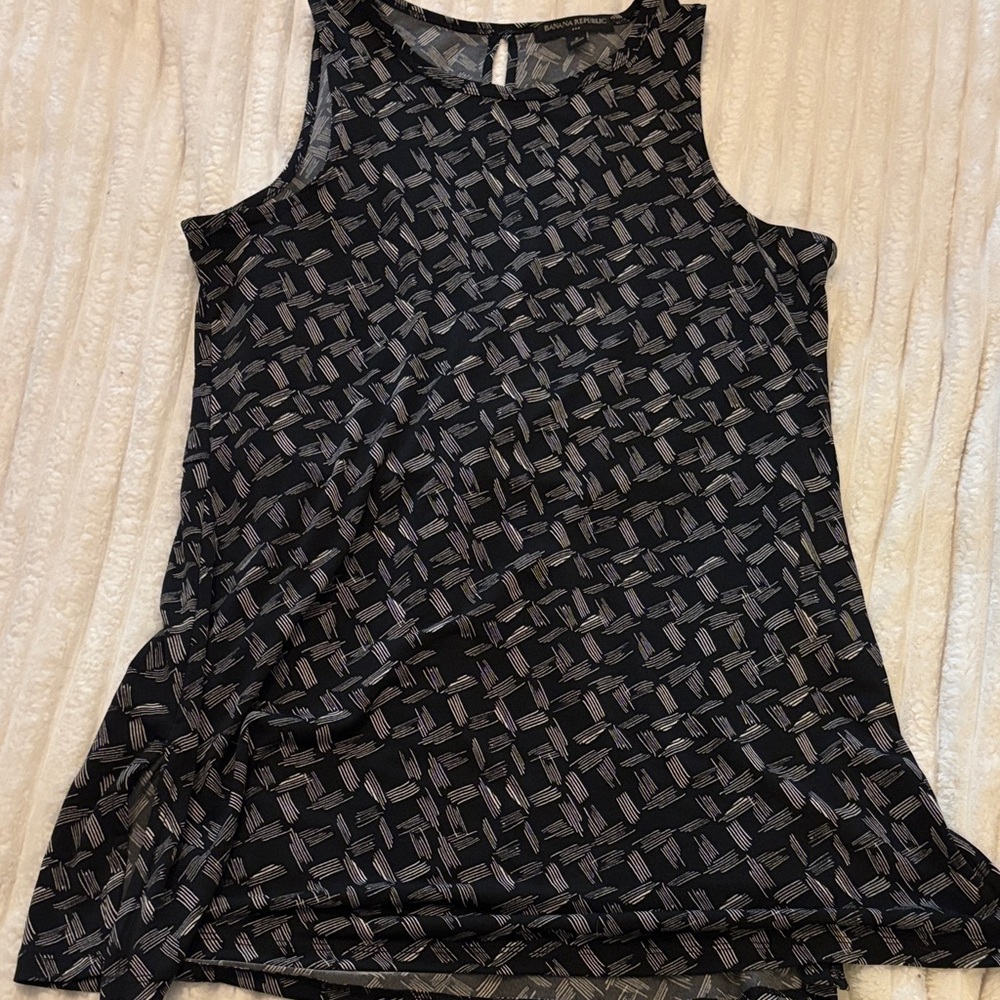 Banana Republic Patterned Black Sleeveless Top size S